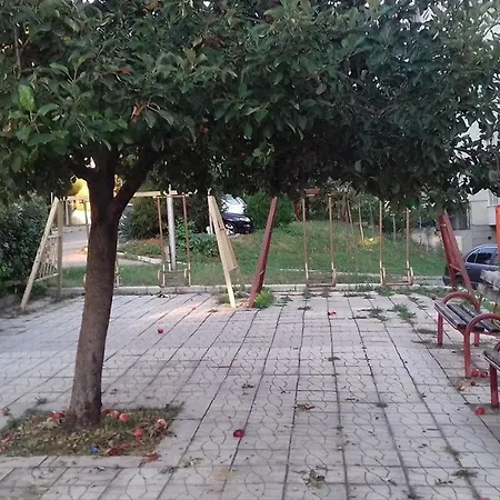 The Nest/ гнездото Lägenhet Varna
